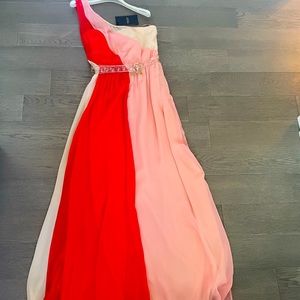 Kocca gown. Italian designer. Fit a size 10-12.